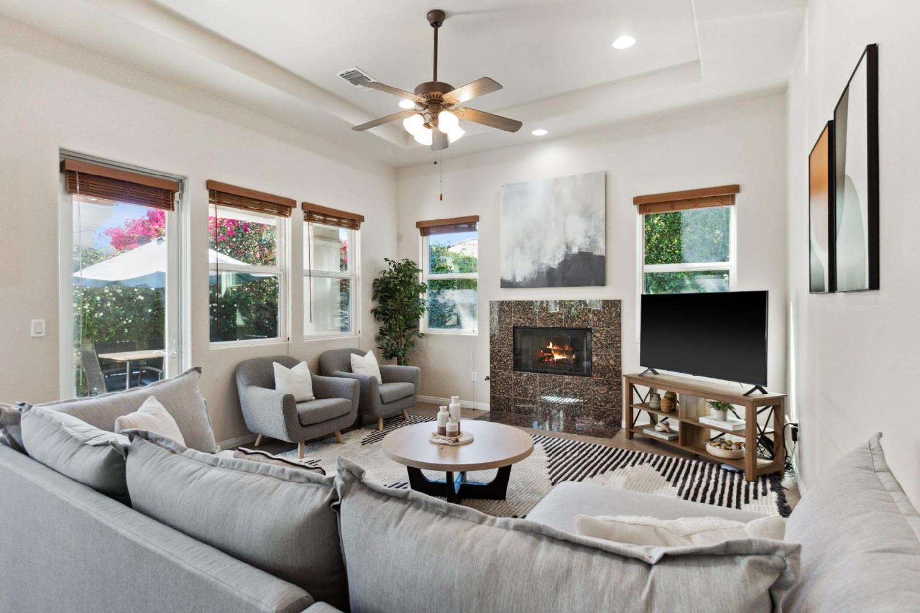 Desert Getaway By Vare Pool Gym Tennis La Quinta